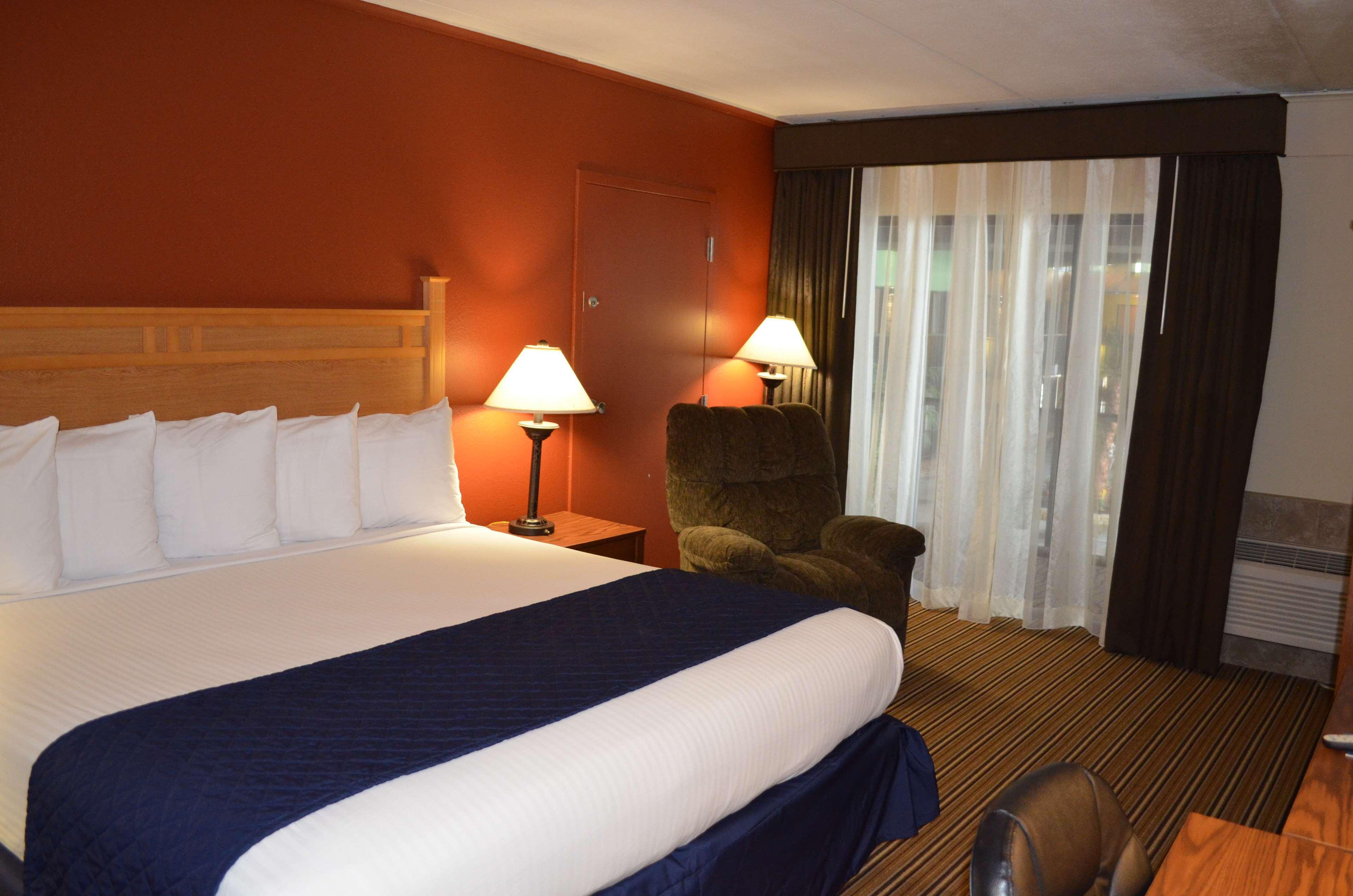 Crossroads Hotel & Event Center Fort Dodge Extérieur photo
