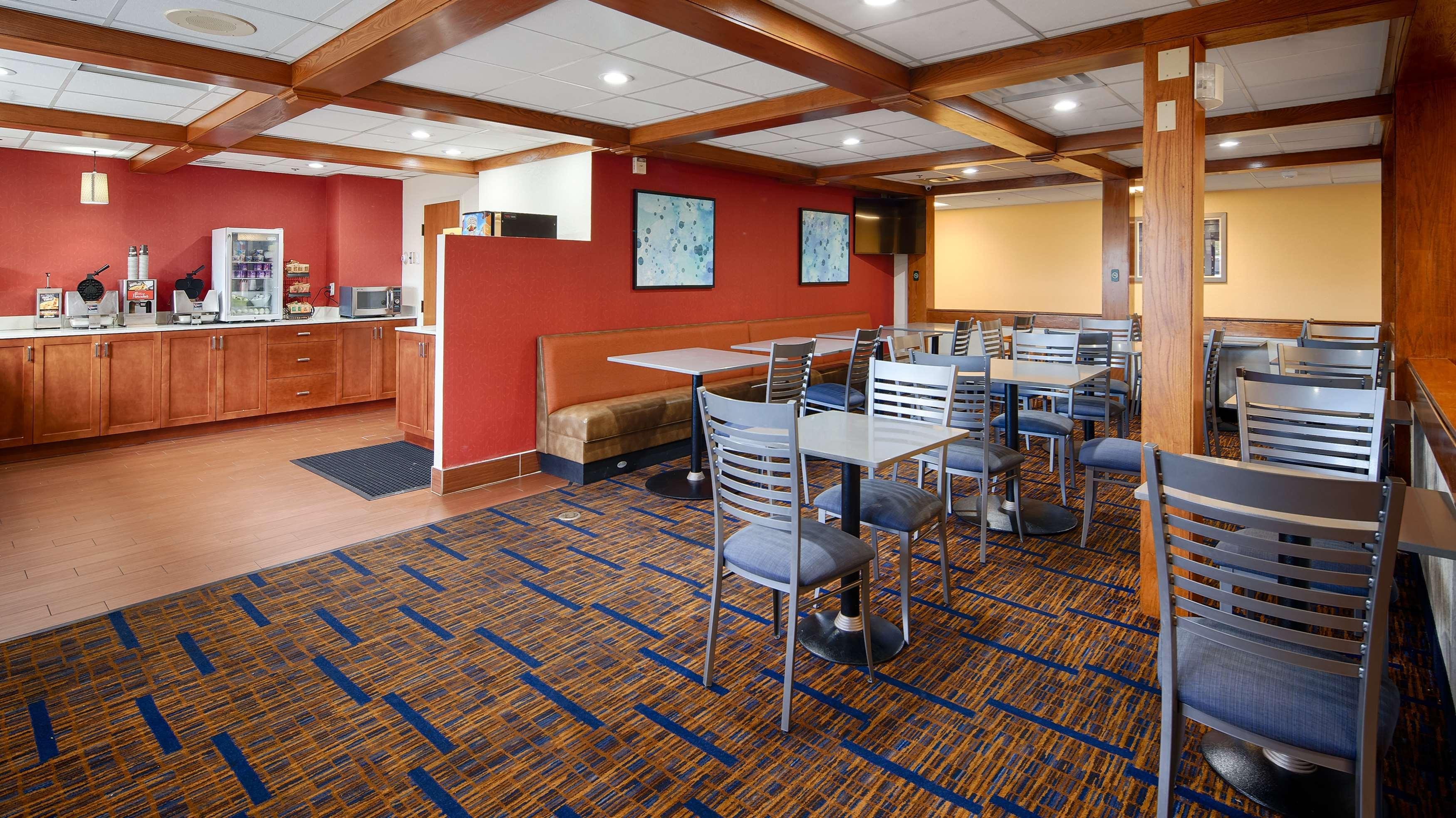 Crossroads Hotel & Event Center Fort Dodge Extérieur photo