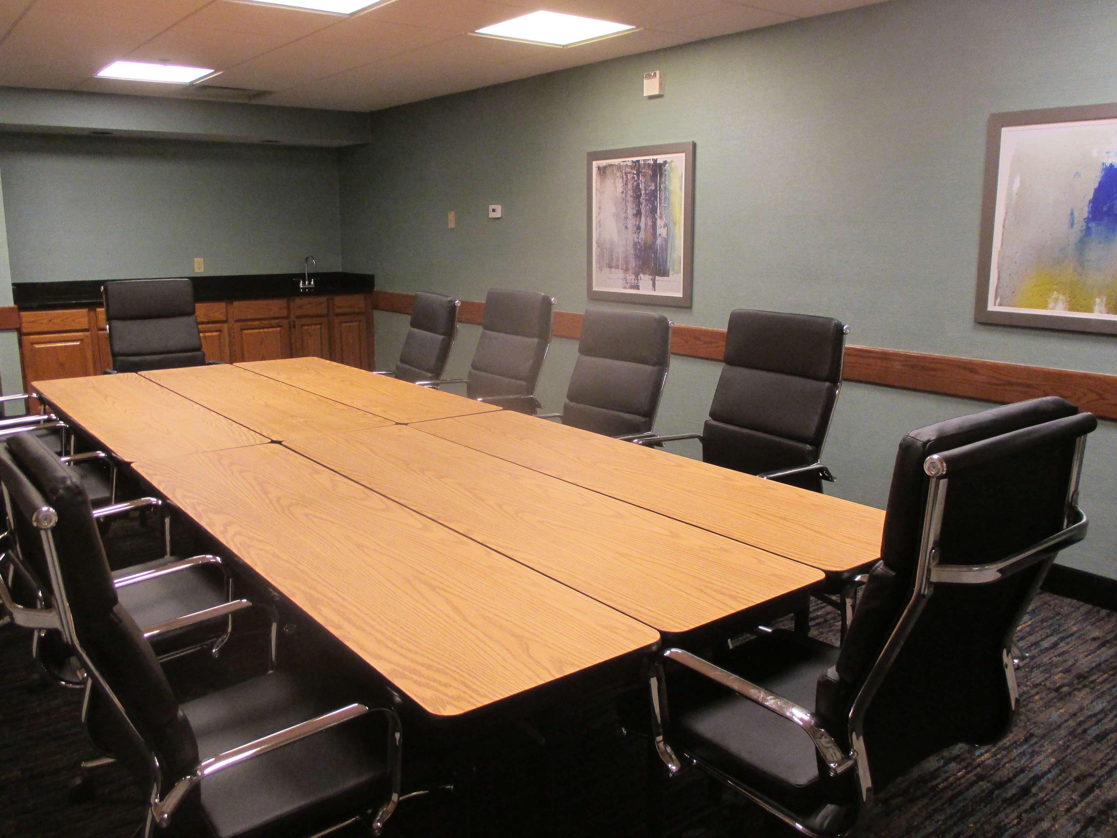 Crossroads Hotel & Event Center Fort Dodge Extérieur photo
