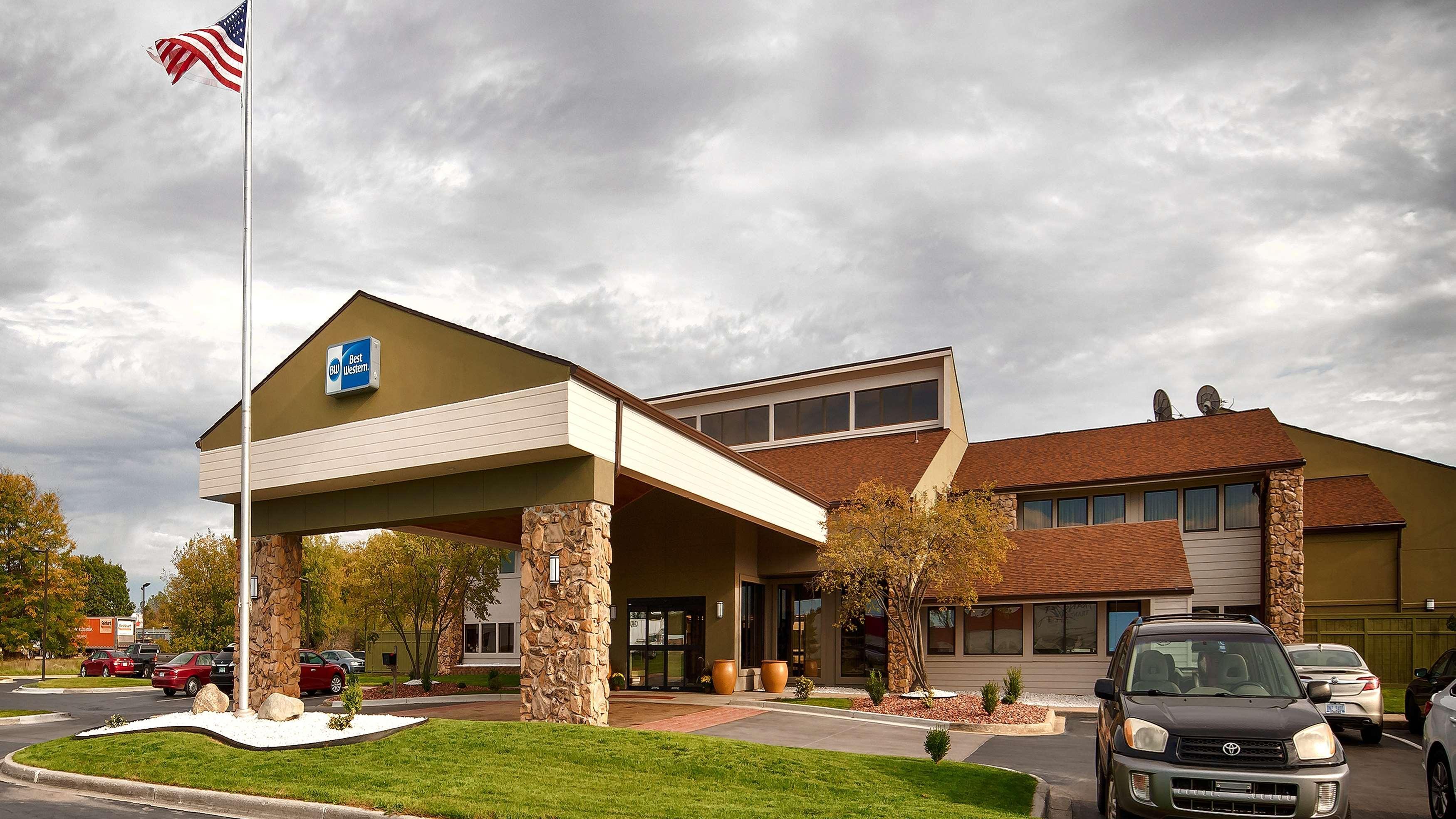 Crossroads Hotel & Event Center Fort Dodge Extérieur photo